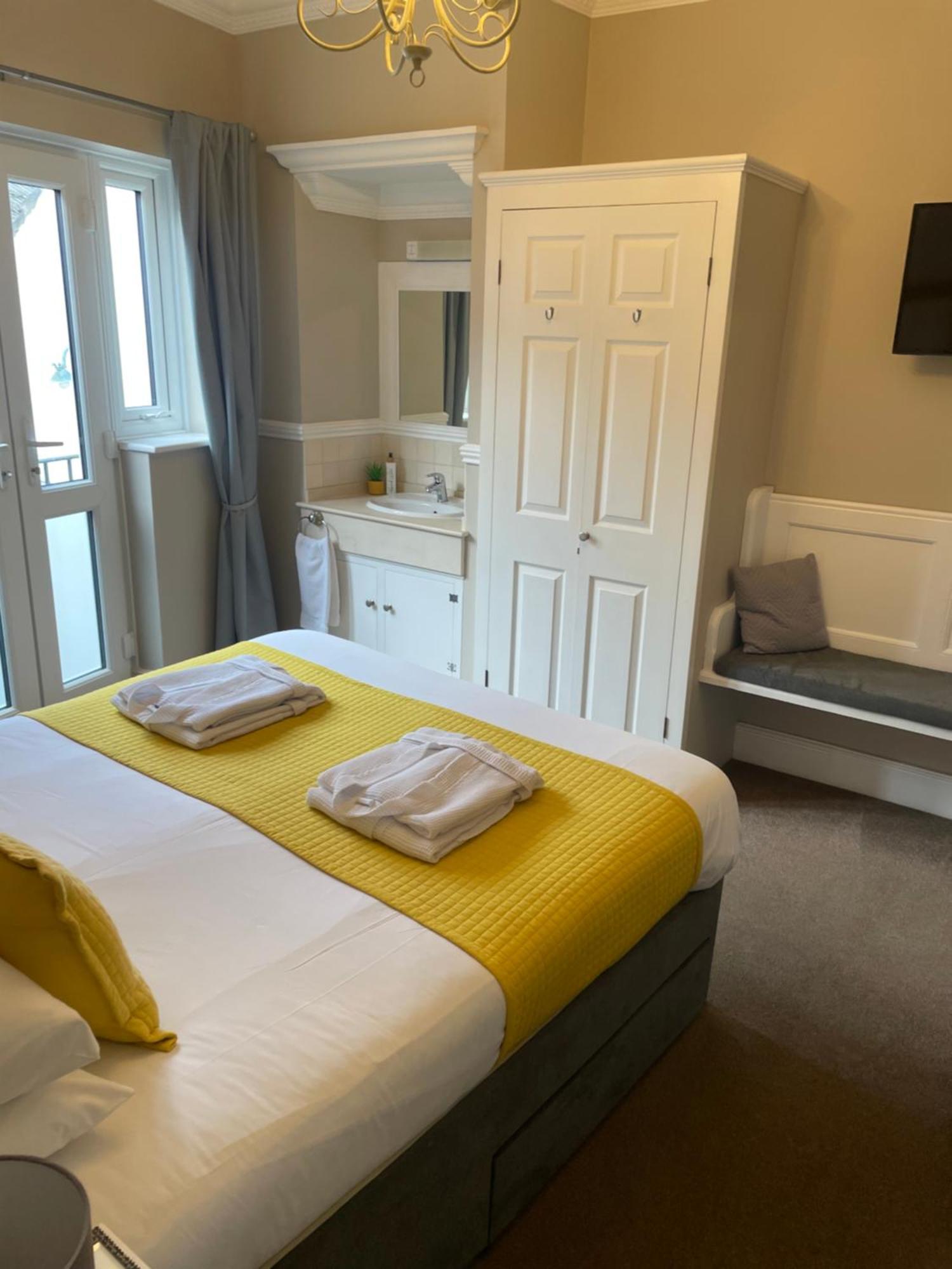 The Courtyard Guest House Great Yarmouth Dış mekan fotoğraf