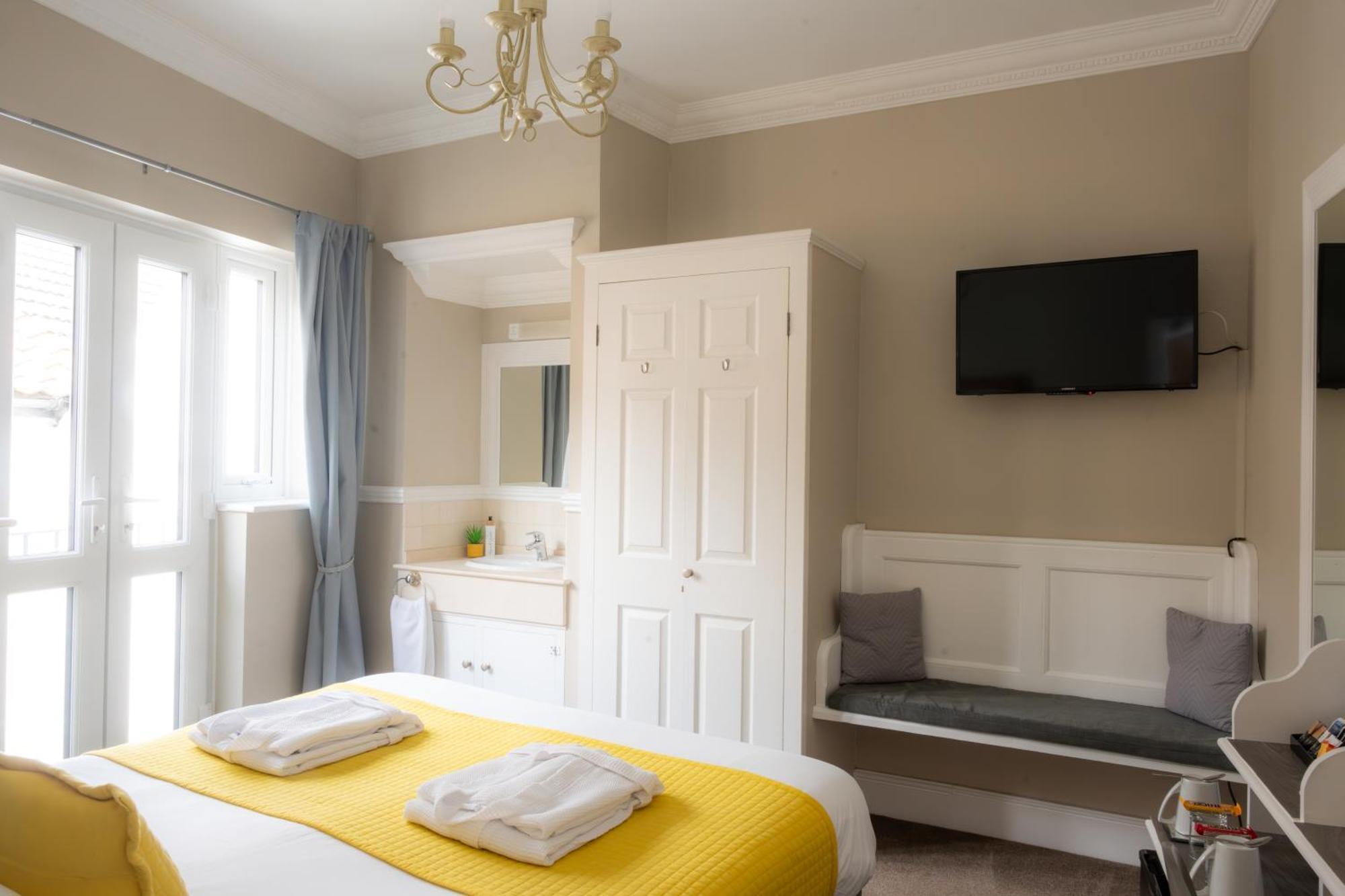The Courtyard Guest House Great Yarmouth Dış mekan fotoğraf