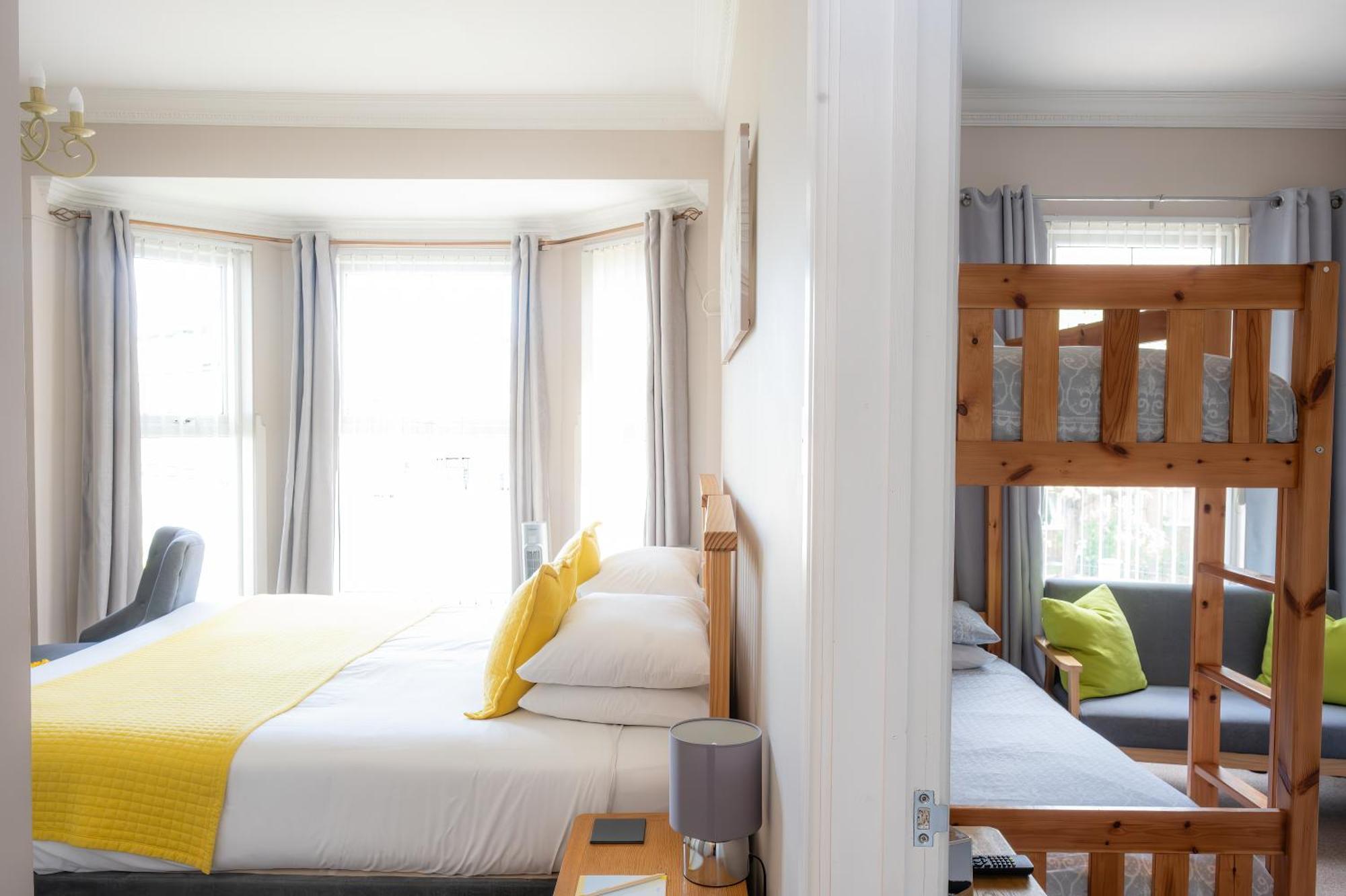 The Courtyard Guest House Great Yarmouth Dış mekan fotoğraf