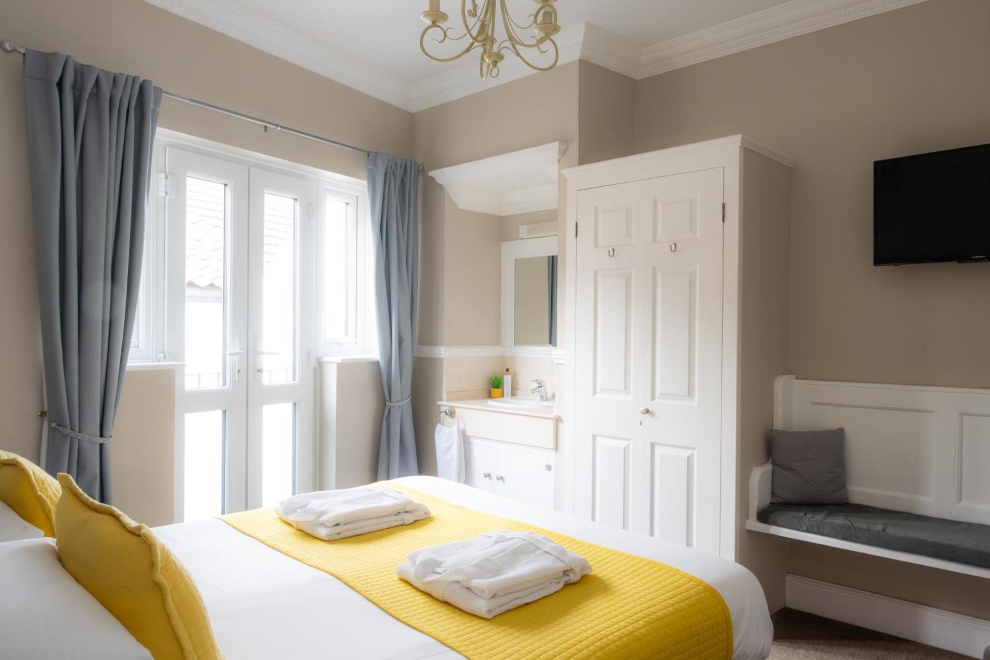 The Courtyard Guest House Great Yarmouth Dış mekan fotoğraf
