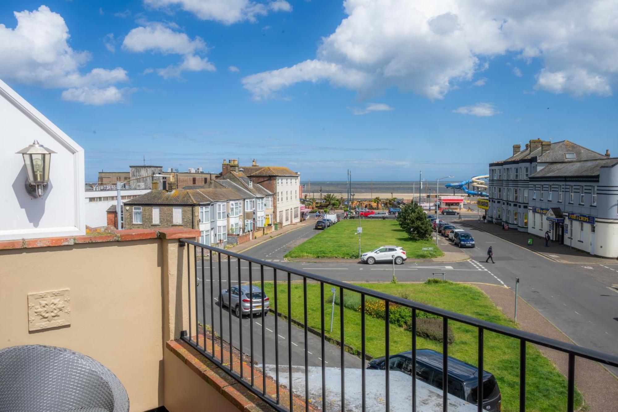The Courtyard Guest House Great Yarmouth Dış mekan fotoğraf