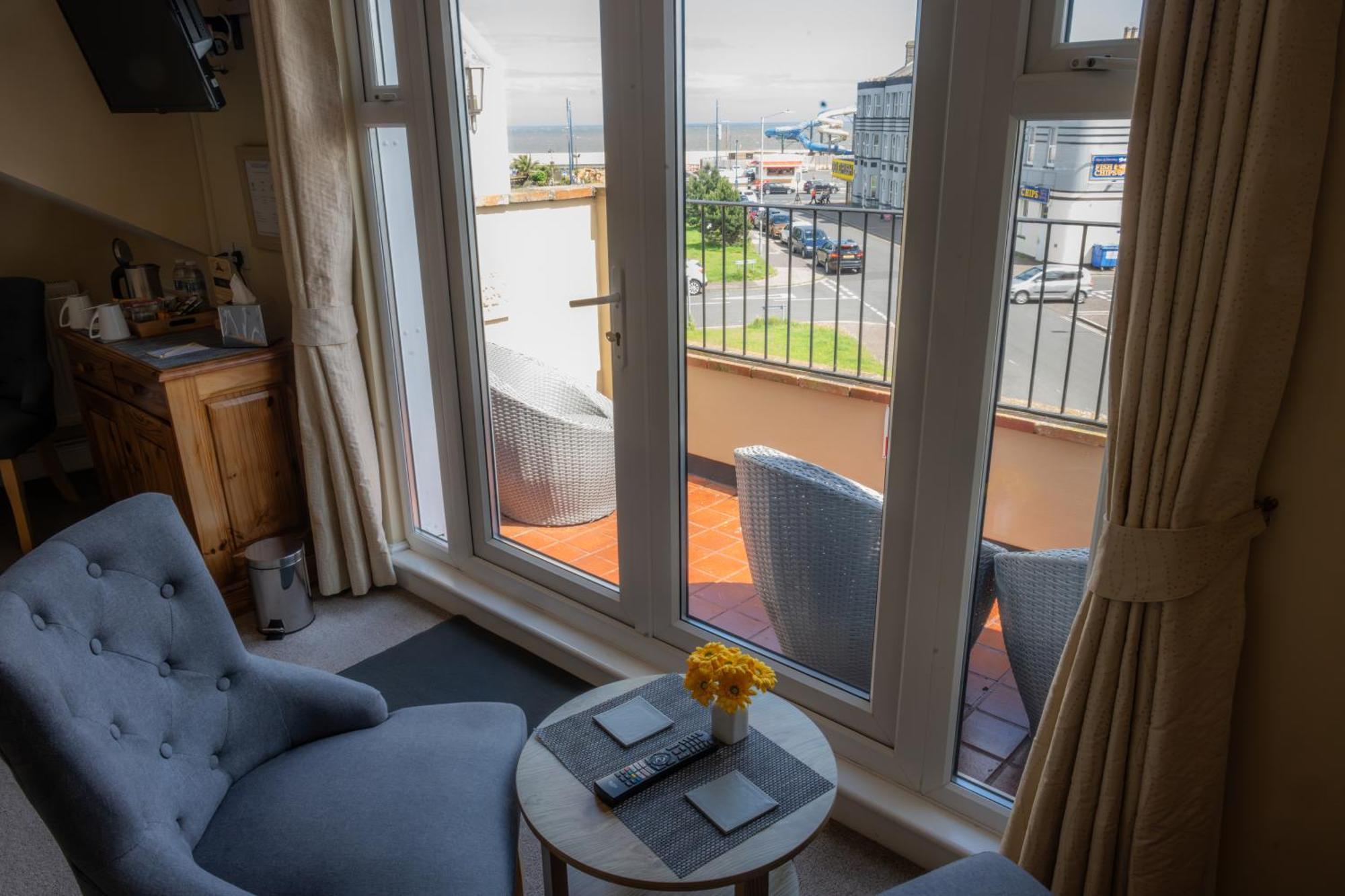 The Courtyard Guest House Great Yarmouth Dış mekan fotoğraf